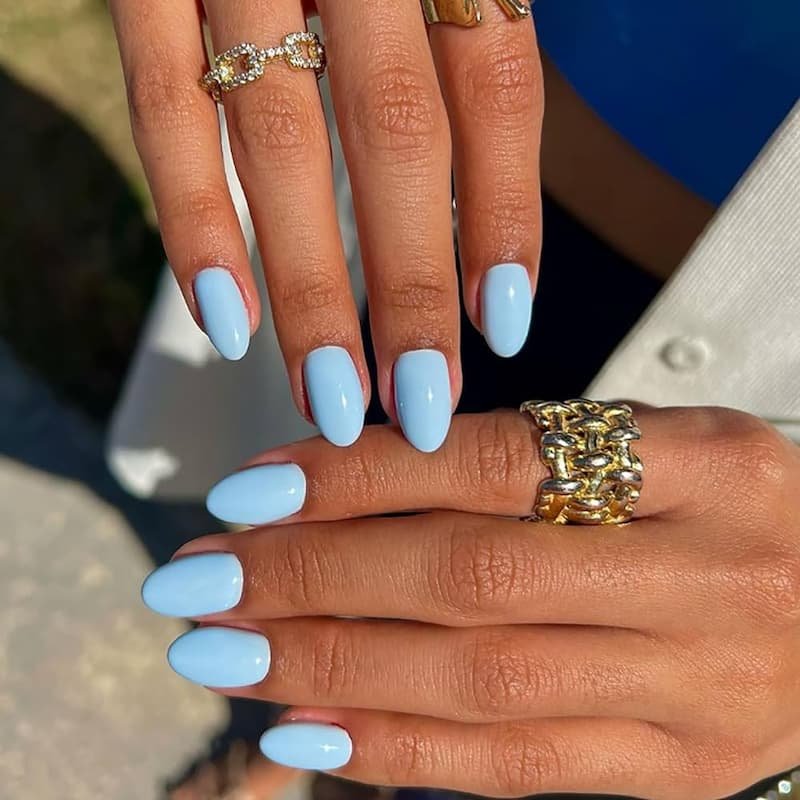 Light Blue Almond Nails: Baby Blue Nail Ideas